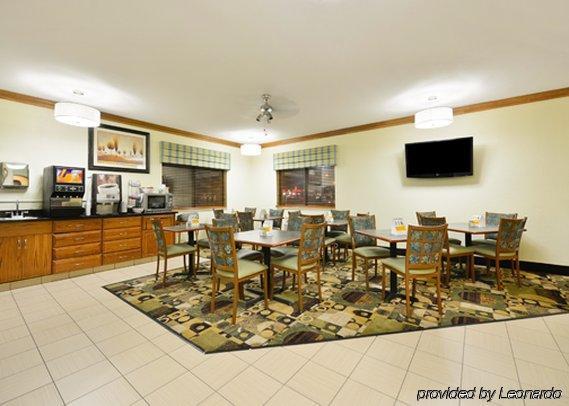 Comfort Inn & Suites Waterloo - Cedar Falls Restaurant photo